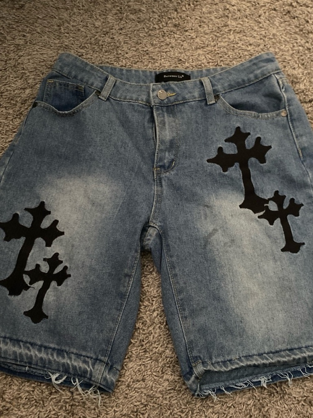 Casual Blue Denim Men's Shorts with Black Cross Appliqués